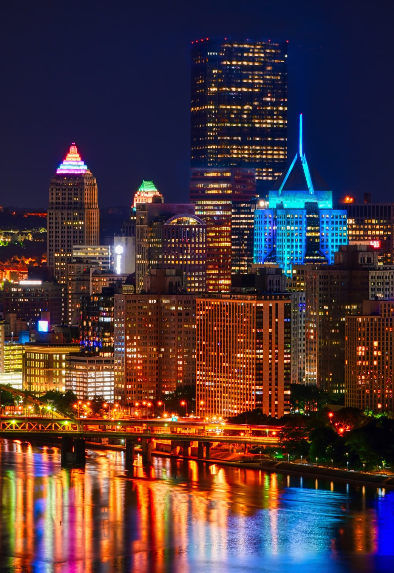 Pittsburgh city skyline.